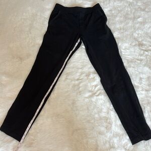 Lululemon faux leather trim pockets straight pants